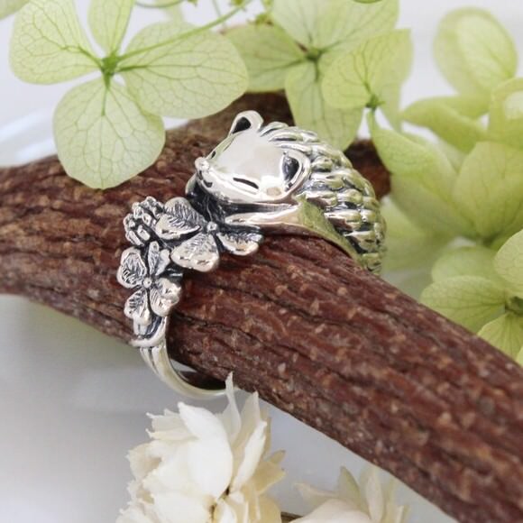 pecca ハリネズミのピンキーリング